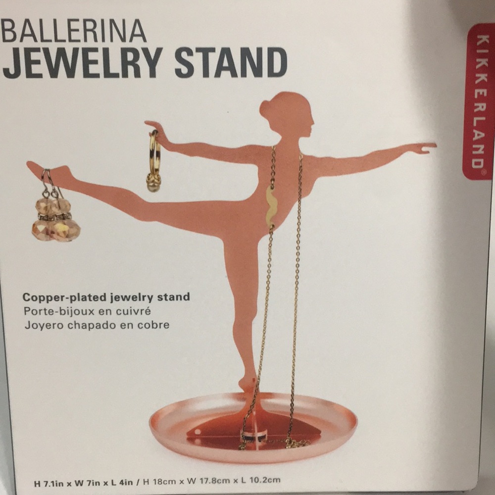 New Ballerina Jewelry Stand by Kikkerland